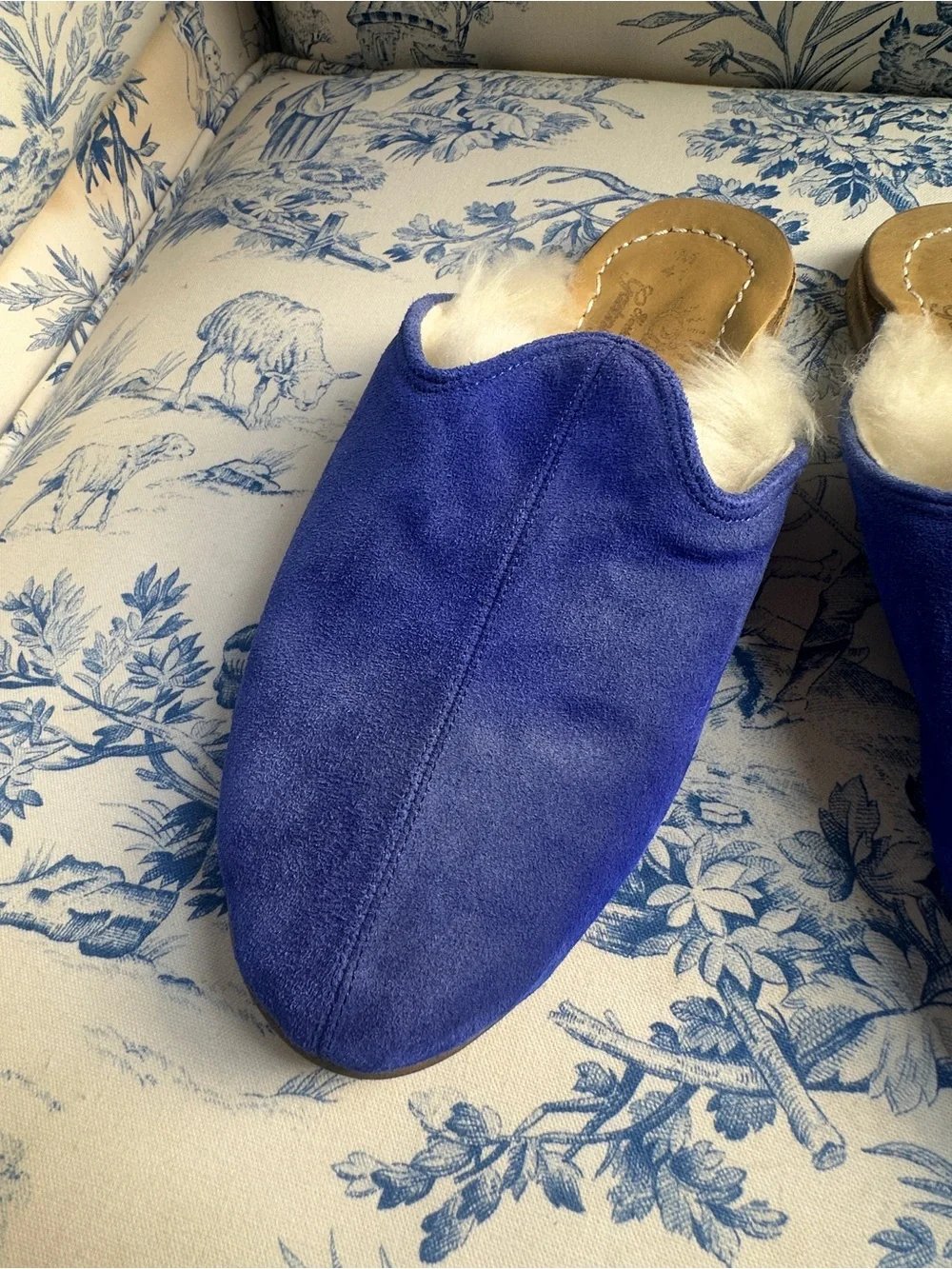 Mens Sabah Electric Blue Shearling Slip Ons sz 41